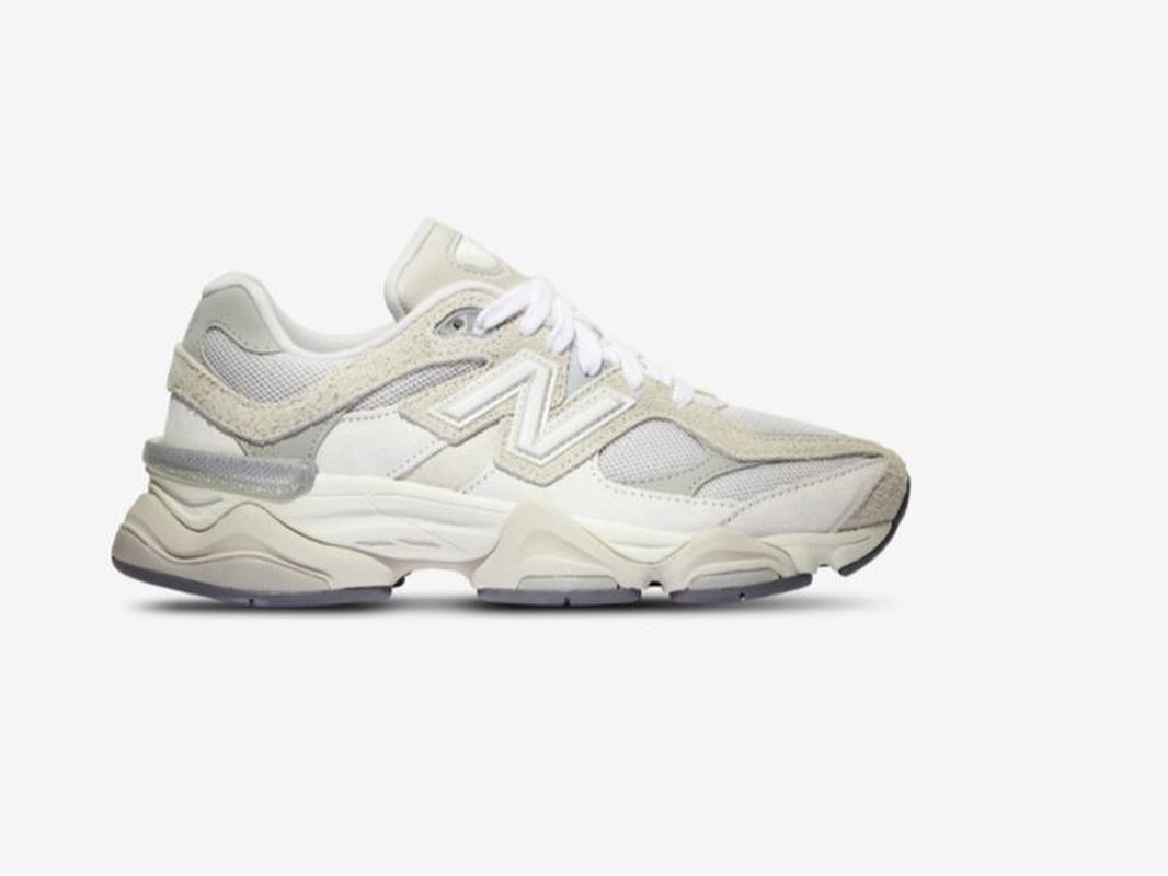New Balance 9060 Running Shoes Grey Size 4.5M-8M Comfortable & Stylish for Performance Runs (SKU: U9060FGN )